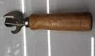 Открывалка для консервации дерев. ручка IMP0719794