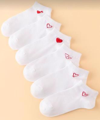 Шкарпетки жіночі PREMIER SOCKS р.23-25 короткі з серцями білі