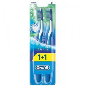 Зубная щетка Oral-B 3D White Свежесть 40 1+1 (средняя) 2шт